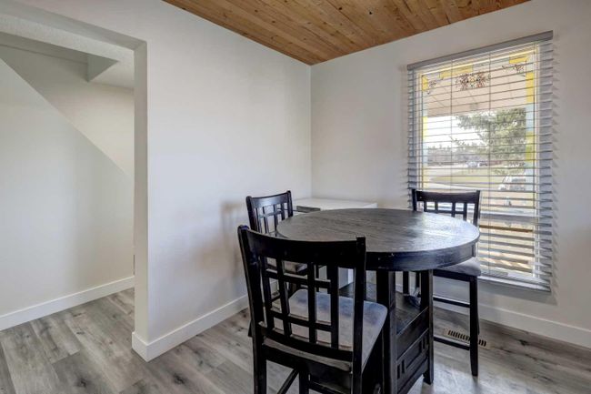 44 Castlebrook Rise Ne, Home with 4 bedrooms, 2 bathrooms and 2 parking in Calgary AB | Image 8