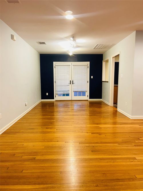 2003 Woodmont Ave, Austin, TX, 78703-3249 | Card Image
