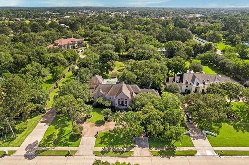 109 Sunset Dr, Friendswood, TX, 77546-4423 | Card Image