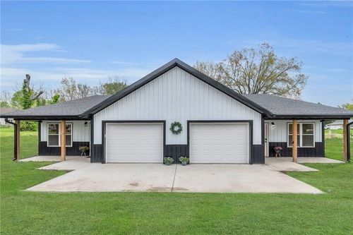 W 1/2 Lot 1 Railroad Addition Street, Hamilton, MO, 64644 | Card Image