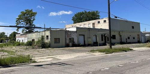 619-635 East Washington, Jackson, MI, 49203 | Card Image