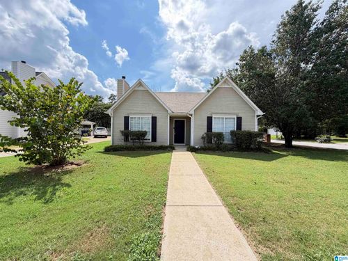 101 Cambridge Pointe Cir, Alabaster, AL, 35007-5166 | Card Image