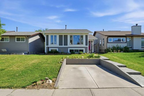 420 Summerwood Pl Se, Airdrie, AB, T4B1W7 | Card Image