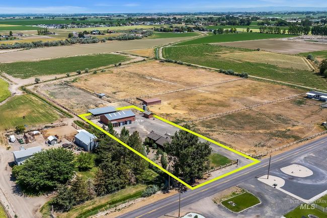4074 N 2200 E, House other with 3 bedrooms, 2 bathrooms and 1 parking in Filer ID | Image 32