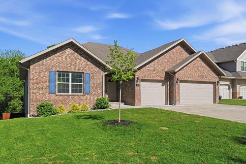 831 N Grapevine Rd, Springfield, MO, 65802-6283 | Card Image