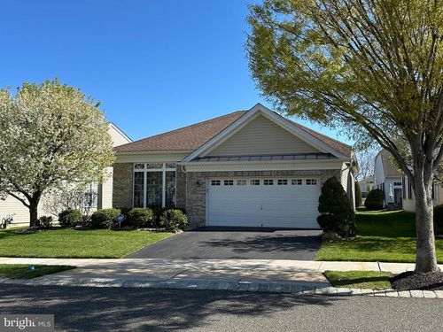 35 Galileo Dr, EAST WINDSOR, NJ, 08512-2542 | Card Image