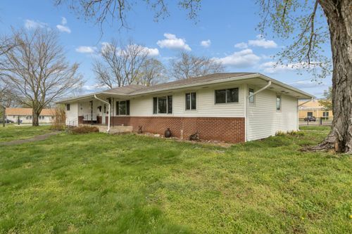 424 W Water St, Greenfield, MO, 65661-1363 | Card Image