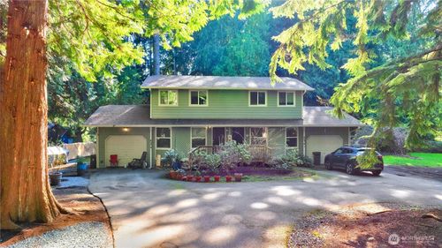 4234 Winns Hollow Ln, Clinton, WA, 98236-8424 | Card Image