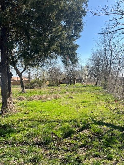 View of yard featuring a rural view | Image 2