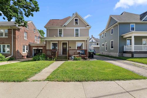 323 W Maple Avenue, Beaver Dam, WI, 53916 | Card Image