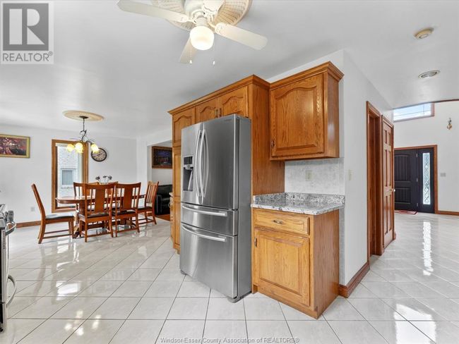 315 Majestic Dr, House other with 4 bedrooms, 4 bathrooms and null parking in Tecumseh ON | Image 14