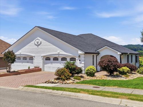 321 Lochmere Dr, Morristown, TN, 37814-2185 | Card Image