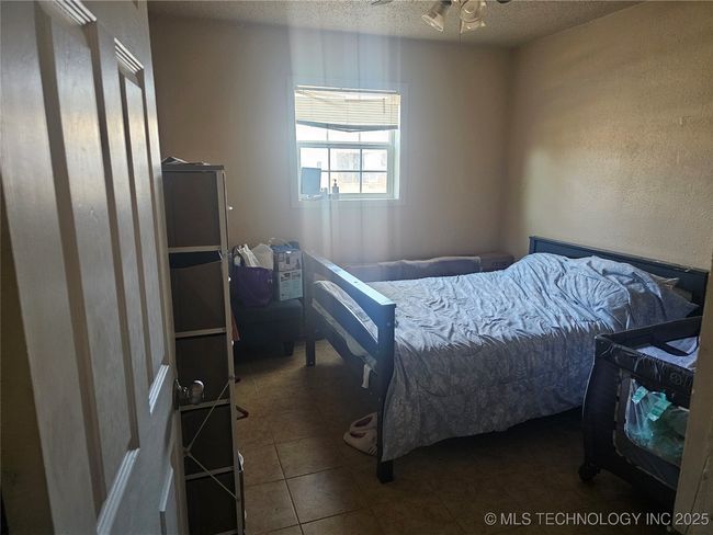 bed 2 | Image 10