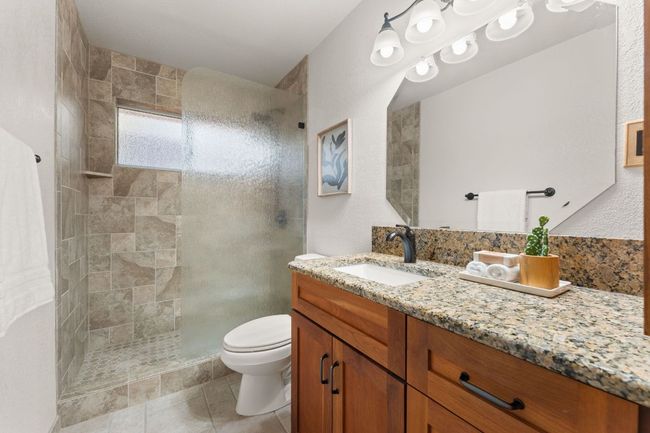 10808 Redmond Rd, House other with 4 bedrooms, 2 bathrooms and 4 parking in Austin TX | Image 16