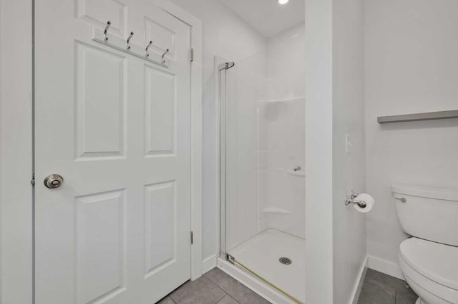 2815 Signal Hill Dr Sw, House other with 3 bedrooms, 3 bathrooms and 4 parking in Calgary AB | Image 17
