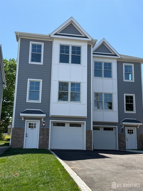 357 Ferris St, South Amboy, NJ, 08879-1811 | Card Image