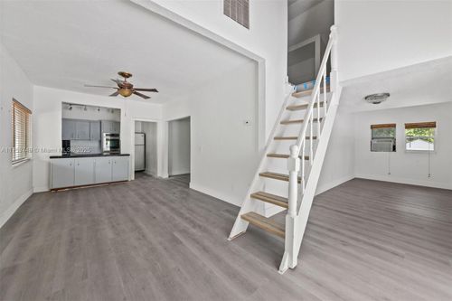 1-30 Sw 5th St, Dania Beach, FL, 33004-3938 | Card Image