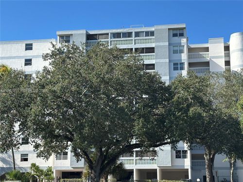 apt-501-3301 Spanish Moss Ter, Lauderhill, FL, 33319-5002 | Card Image