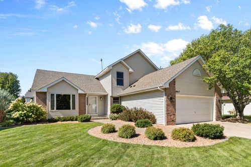 5917 Bayberry Dr, White Bear Tp, MN, 55110-2318 | Card Image