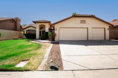 1449 W Islandia Drive, House other with 3 bedrooms, 2 bathrooms and null parking in Gilbert AZ | Image 1