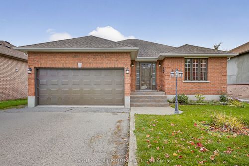655 Glen Cedar Cres, Innisfil, ON, L9S2J5 | Card Image