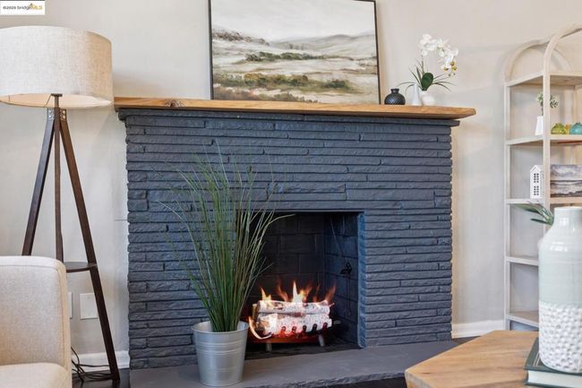 1092 Dwight Way, House other with 2 bedrooms, 2 bathrooms and 1 parking in Berkeley CA | Image 12