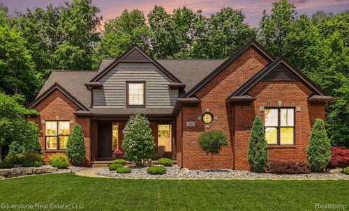 651 Wynstone Cir N, Oakland, MI, 48363-1662 | Card Image
