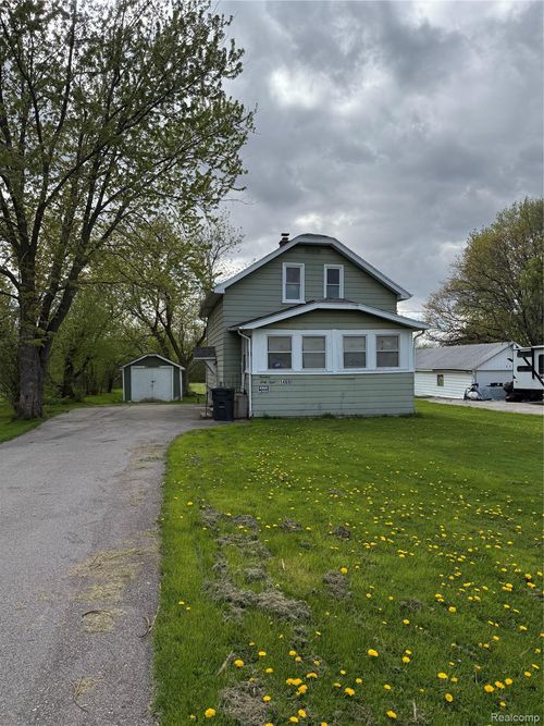 1468 Eggleston Ave, Flint, MI, 48532-4132 | Card Image