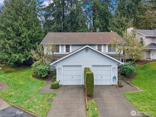 13514 Ne 89th Ct, Redmond, WA, 98052-1982 | Card Image