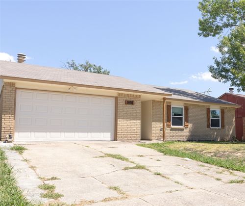 5525 Ramsey Dr, The Colony, TX, 75056-1887 | Card Image