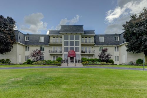 apt-304-8831 Harrison Ave, Munster, IN, 46321-2365 | Card Image