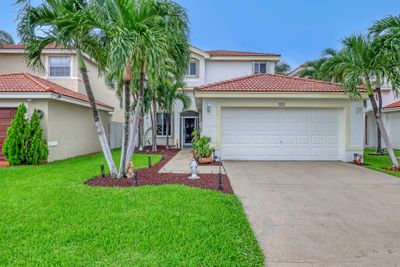 7025 Chesapeake Circle, House other with 3 bedrooms, 2 bathrooms and null parking in Boynton Beach FL | Image 3