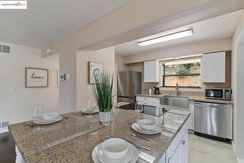 15395 Lake Arthur Rd, Auburn, CA, 95602-9375 | Card Image
