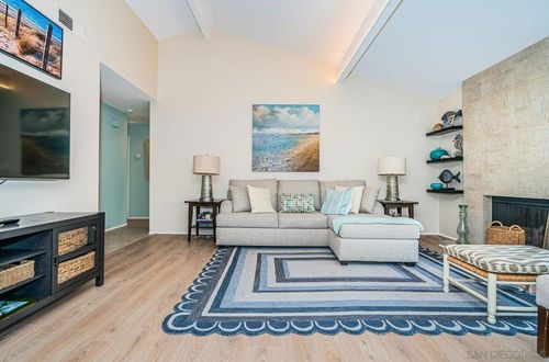 unit-e-901 Caminito Madrigal, Carlsbad, CA, 92011-2439 | Card Image