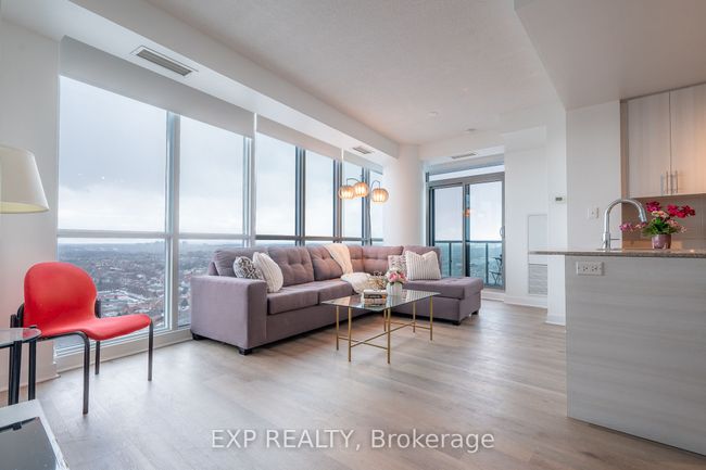 2008 - 3985 Grand Park Dr, Condo with 3 bedrooms, 2 bathrooms and 1 parking in Mississauga ON | Image 5