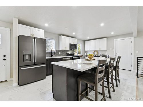 225 Tucson St, Aurora, CO, 80011-8438 | Card Image