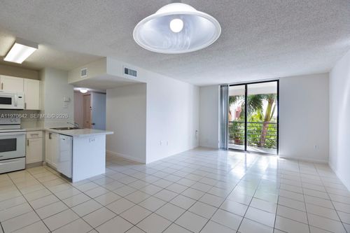 apt-506-171 Nw 97th Ave, Miami, FL, 33172-4152 | Card Image