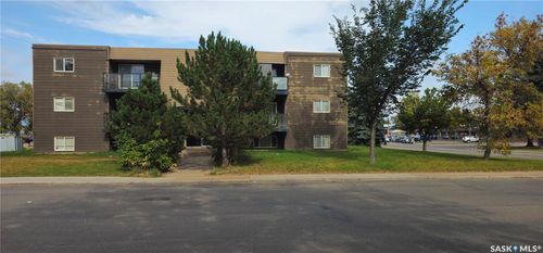 104-929 Northumberland Ave, Saskatoon, SK, S7L3W8 | Card Image