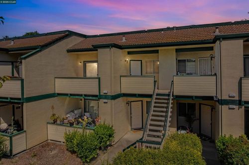 40-3058 Flint St, Union City, CA, 94587-1656 | Card Image