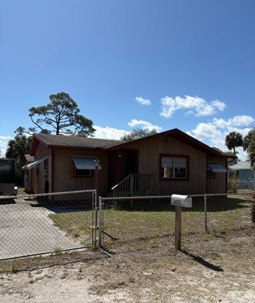 3755 Main St, Sebastian, FL, 32976-2923 | Card Image