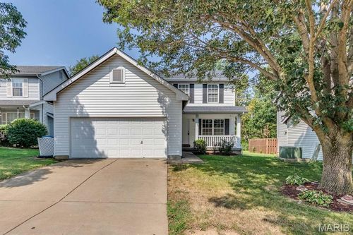 1305 Flintshire Ln, Lake St Louis, MO, 63367-1945 | Card Image