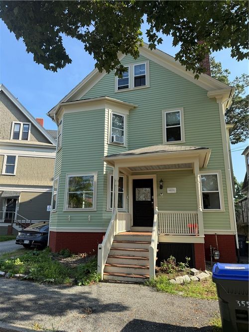 115 Keene St, Providence, RI, 02906-2201 | Card Image