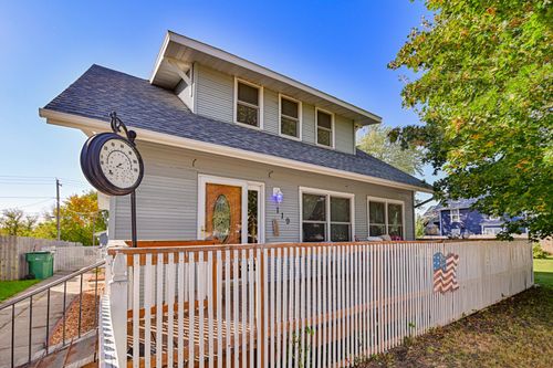 119 1st Ave Nw, Mayville, ND, 58257-1113 | Card Image