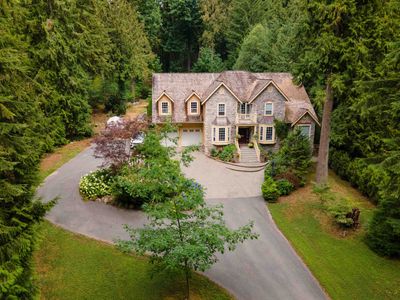 26045 100 Ave, House other with 5 bedrooms, 3 bathrooms and 6 parking in Maple Ridge BC | Image 2