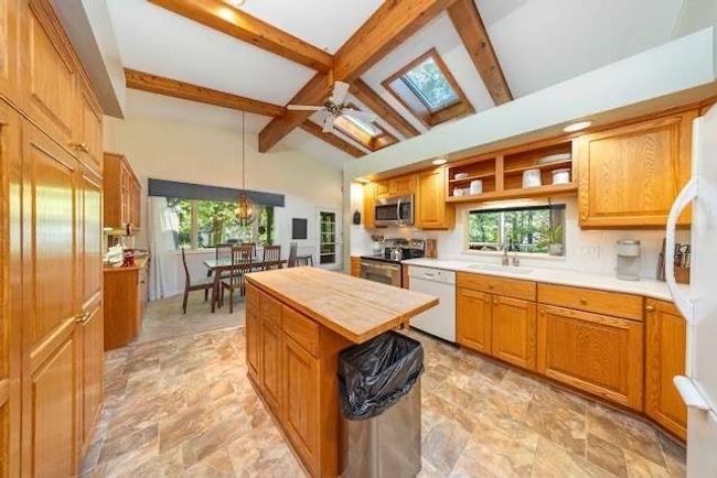 68051 Stoecker Ln, House other with 4 bedrooms, 3 bathrooms and null parking in Richmond MI | Image 14
