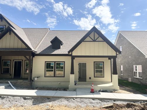 726 Coburg Pvt St, Gallatin, TN, 37066-2879 | Card Image