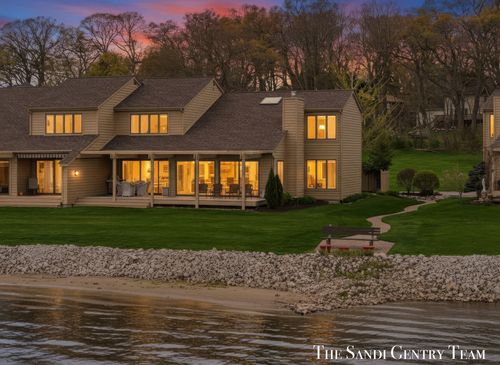 15780 Prospect Point Dr, Spring Lake, MI, 49456-2803 | Card Image