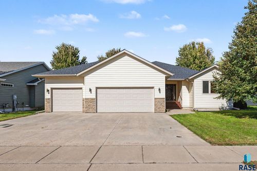 4112 W 89th St Street, Sioux Falls, SD, 57108 | Card Image
