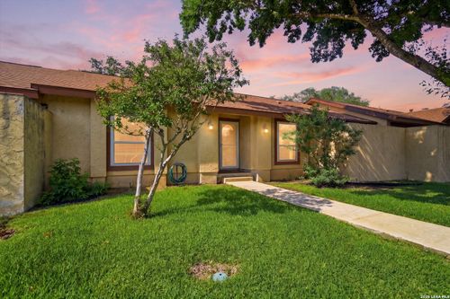 16202 Avenida Del Luna, San Antonio, TX, 78232-2527 | Card Image