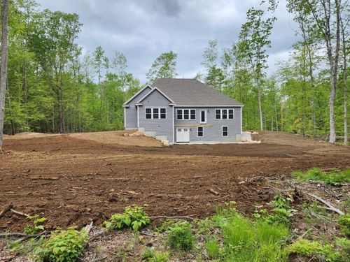 35 Reed Rd, Sandown, NH, 03873-2027 | Card Image